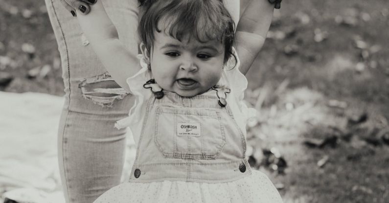 Self-Supported - Free stock photo of granddaughter, grandfather, intimate