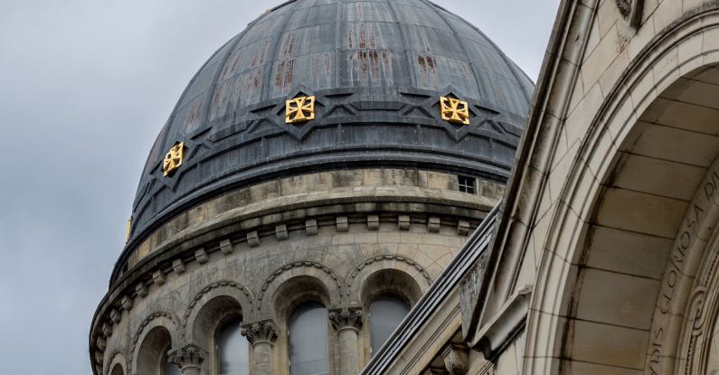 Affordable Tours - Basilica of Saint Martin, Tours, France